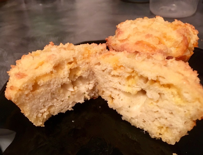 Cheesy garlic muffins 2