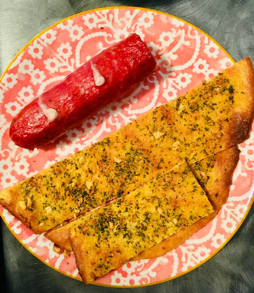 Farmer sausage and garlic bread